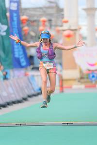 BIB: 5030
                            <button type="button" onclick="openModal(21762838)" class="btn btn-primary btn-sm float-right btn-popup" data-toggle="modal" data-target=".modal-high-quality">
                        <i class="fas fa-shopping-cart"></i> Add to Cart
                    </button>
                                            <button type="button" onclick="isThisMe(21762838, true)" class="btn btn-success btn-sm float-right btn-popup btn-isme hidden" data-toggle="tooltip" data-placement="bottom" title="นี่คือรูปของคุณใช่ไหม คลิกที่นี่เพื่อเอาเข้าอัลบั้ม">
                        <i class="fas fa-plus"></i> Add to album
                    </button>
                    <button type="button" onclick="isThisMe(21762838, false)" class="btn btn-warning btn-sm float-right btn-popup btn-isnotme hidden">
                        <i class="fas fa-ban"></i> Remove from album
                    </button>